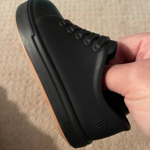Mini Melissa black sneaker